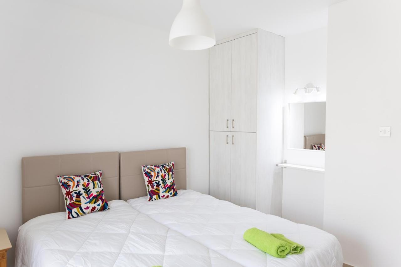 Christothea Apartments ไอยานาปา ภายนอก รูปภาพ