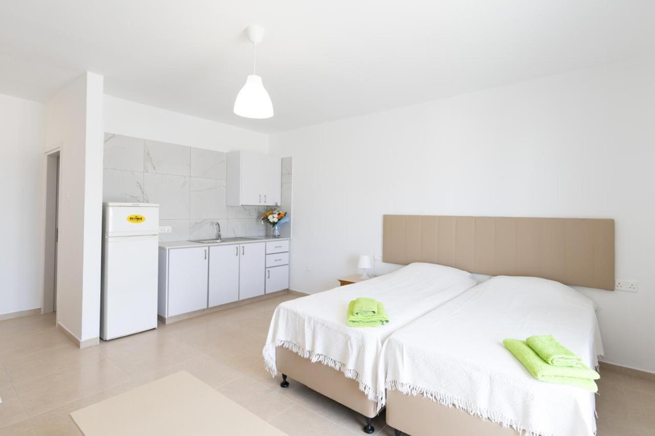 Christothea Apartments ไอยานาปา ภายนอก รูปภาพ