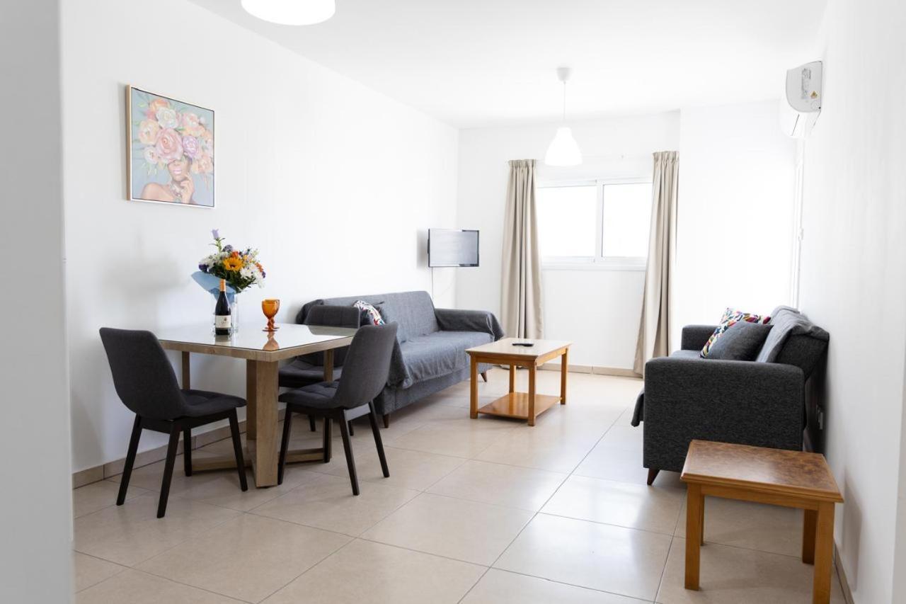 Christothea Apartments ไอยานาปา ภายนอก รูปภาพ
