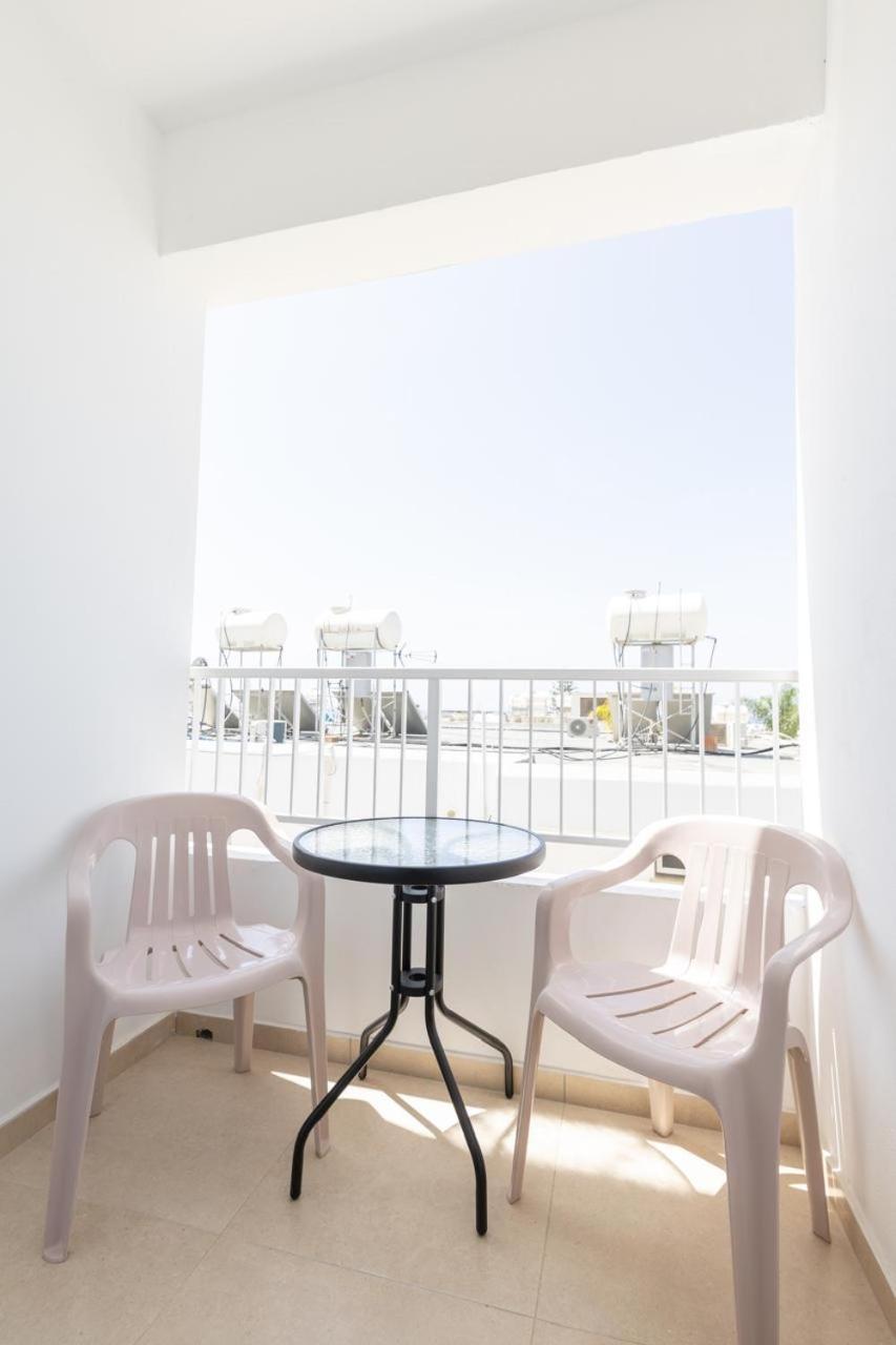 Christothea Apartments ไอยานาปา ภายนอก รูปภาพ