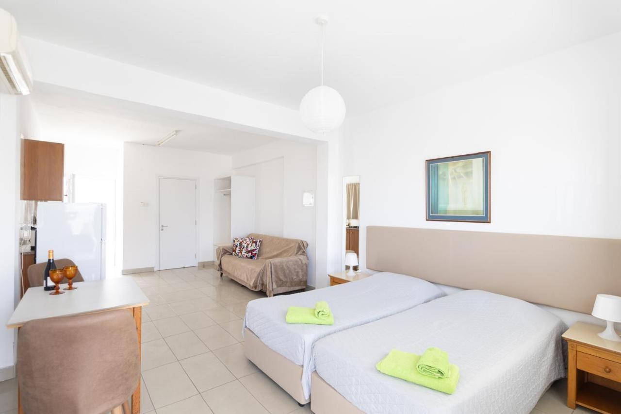 Christothea Apartments ไอยานาปา ห้อง รูปภาพ
